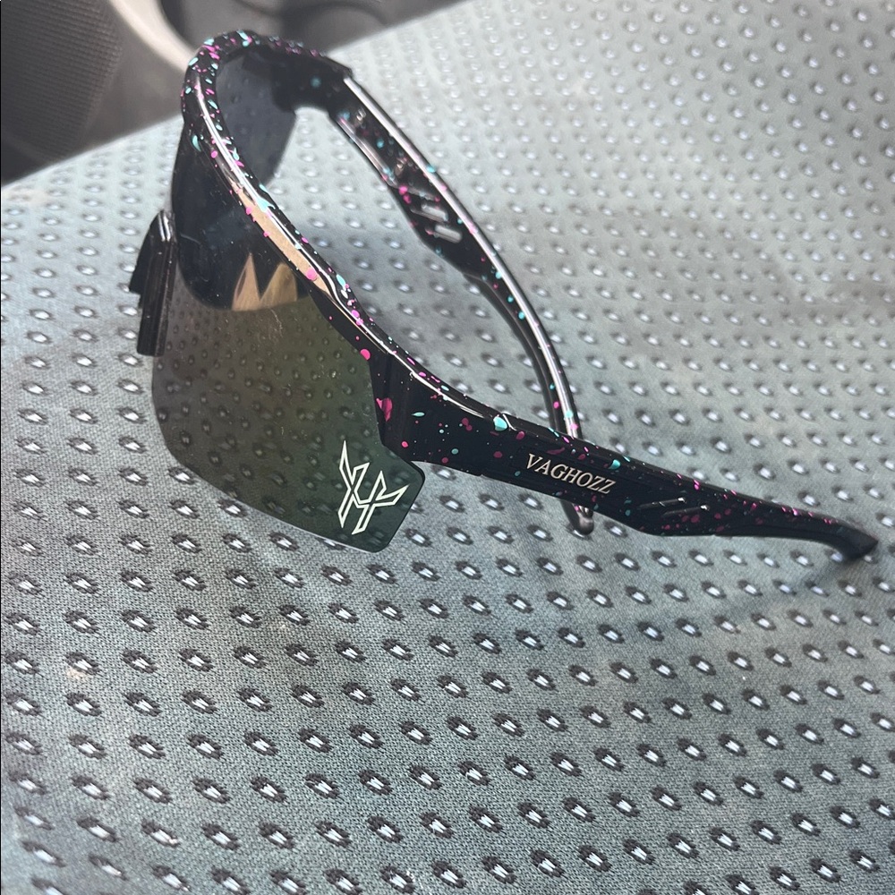 Black and Blue Speckled Sunglasses